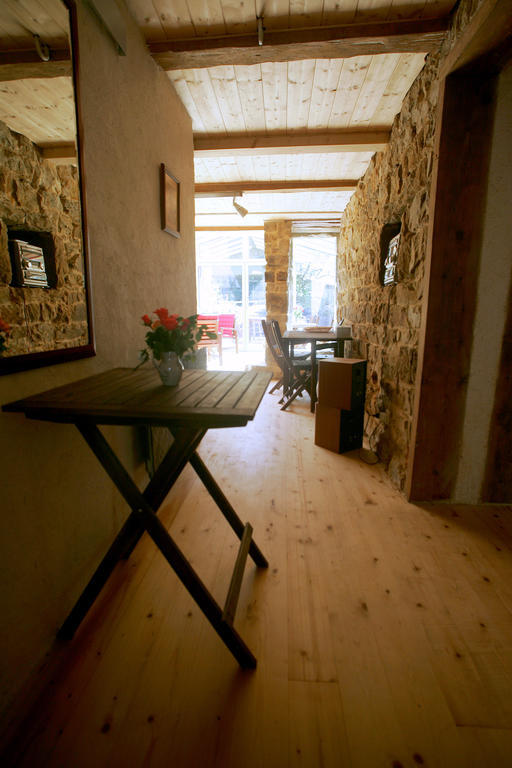 クロゾン Le Magasin A Sel Bed & Breakfast エクステリア 写真