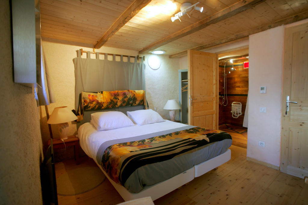 クロゾン Le Magasin A Sel Bed & Breakfast 部屋 写真